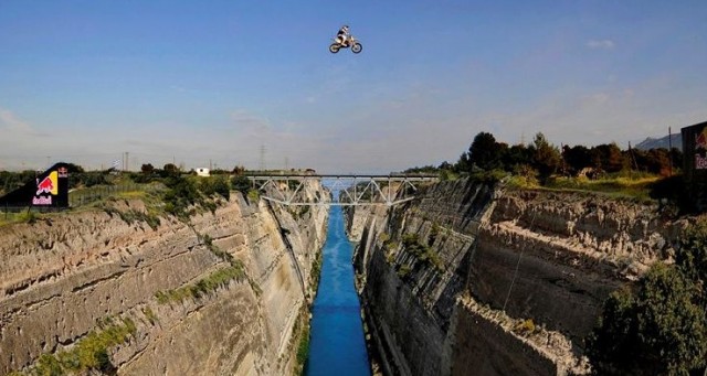 red_bull_robbie_maddison_corinth_canal_jump_greece-jump
