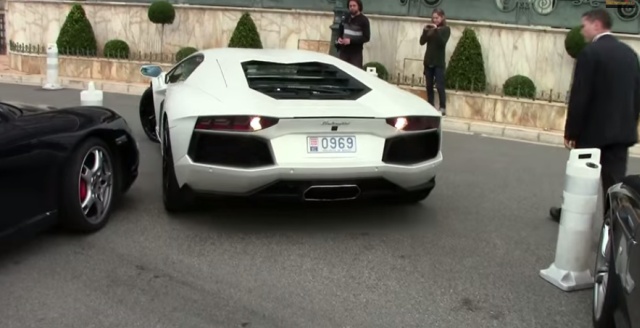 Lamborghini-Aventador-crashes-in-Monaco